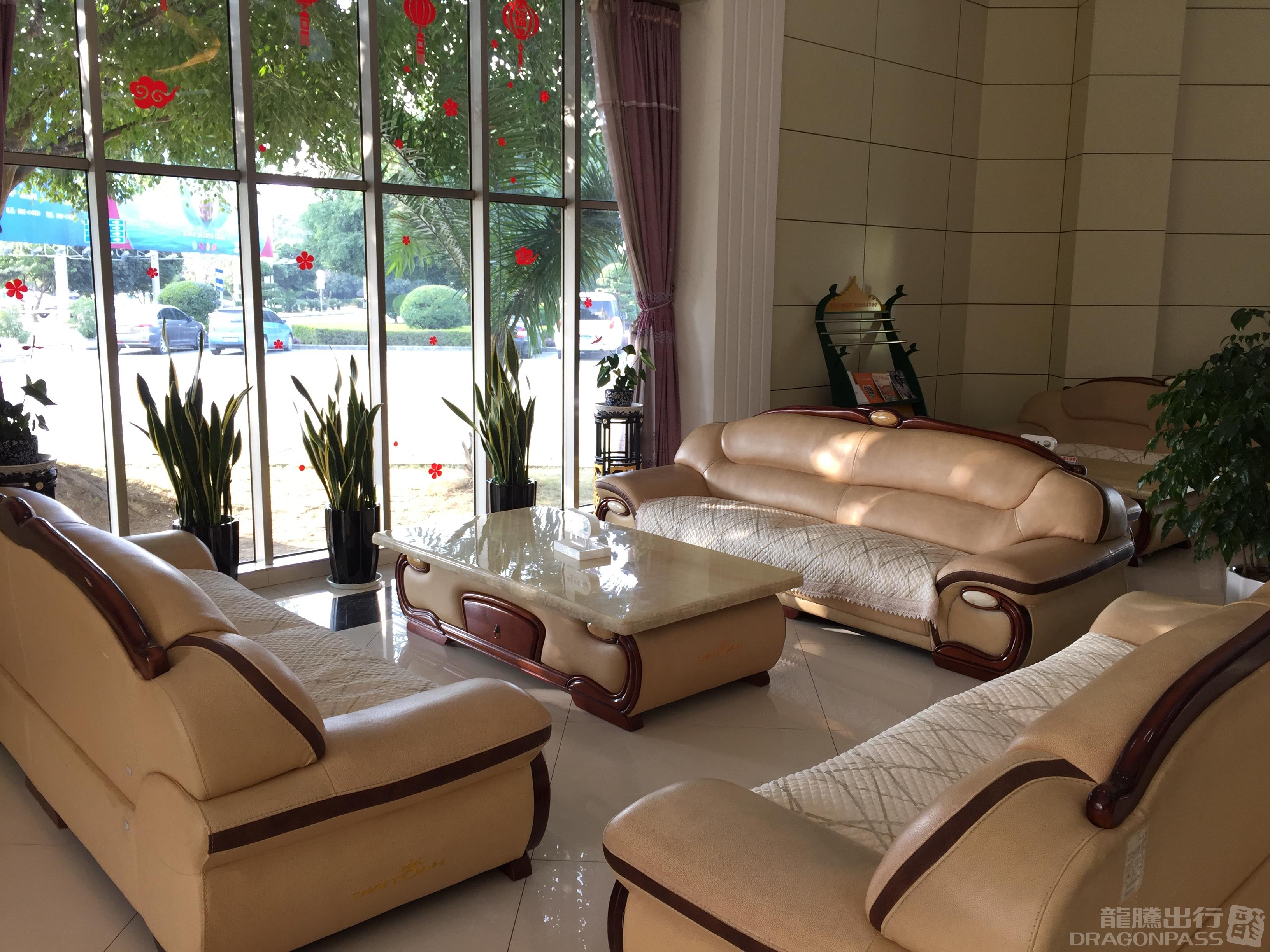 Бизнес-зал Best Business VIP Lounge в аэропорту Аэропорт Дэхун Мангши (LUM)