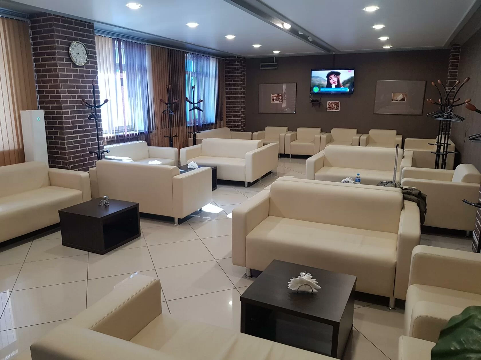 Бизнес-зал Business Lounge в аэропорту Игнатьево (BQS)