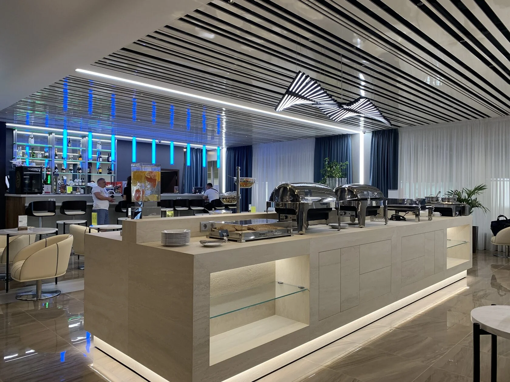 Бизнес-зал Business Lounge в аэропорту Пашковский (KRR)