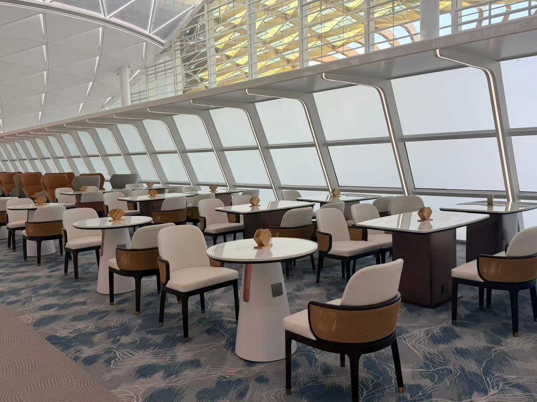 Бизнес-зал V6 First Class Lounge (T3 Domestic) в аэропорту Санья Феникс (SYX)