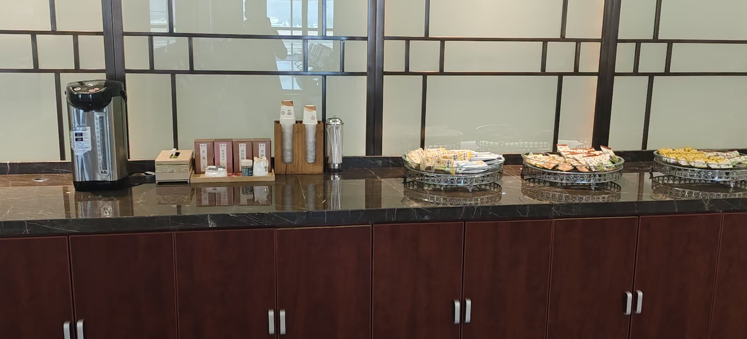 Бизнес-зал First and Business Class Lounge (T1 International) в аэропорту аэропорт округа Наньчан (KHN)