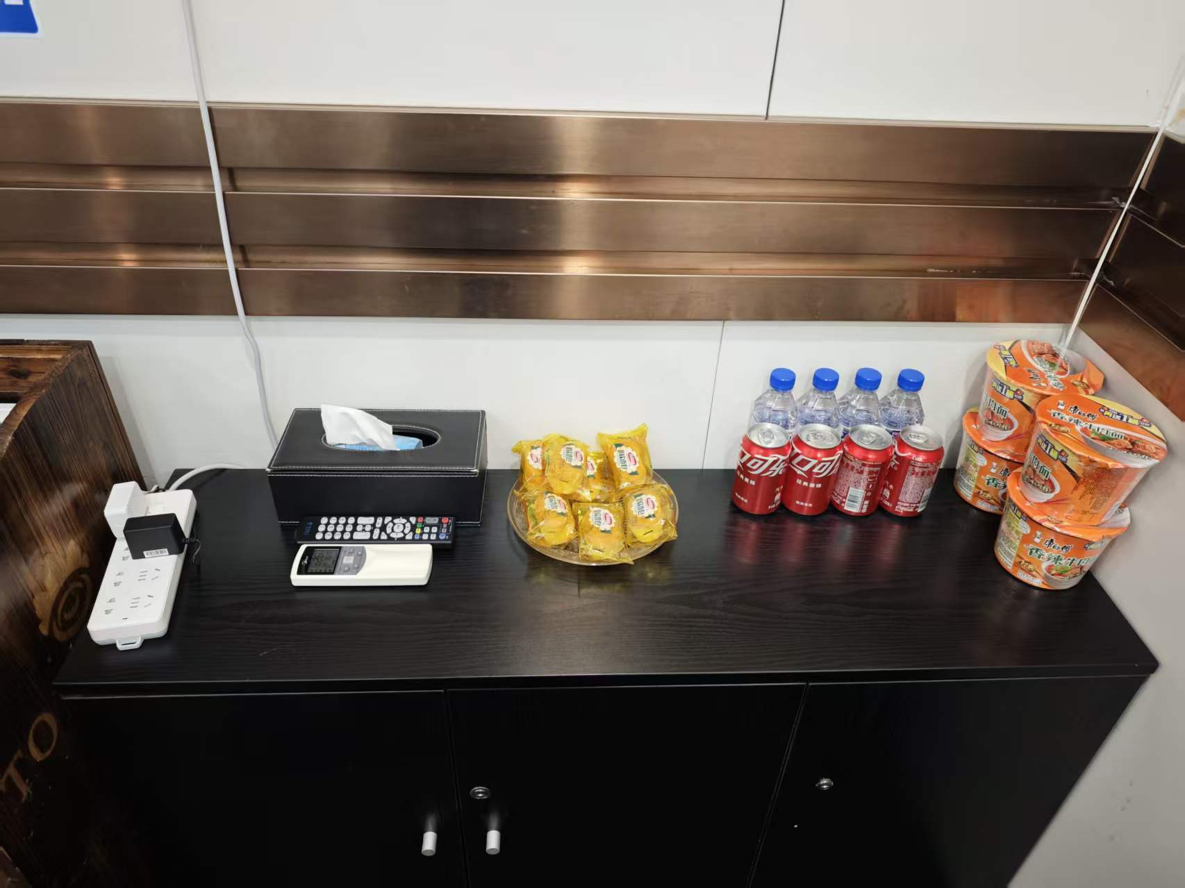 Бизнес-зал First Class Waiting Lounge (Domestic) в аэропорту Tonghua Sanyuanpu Airport (TNH)