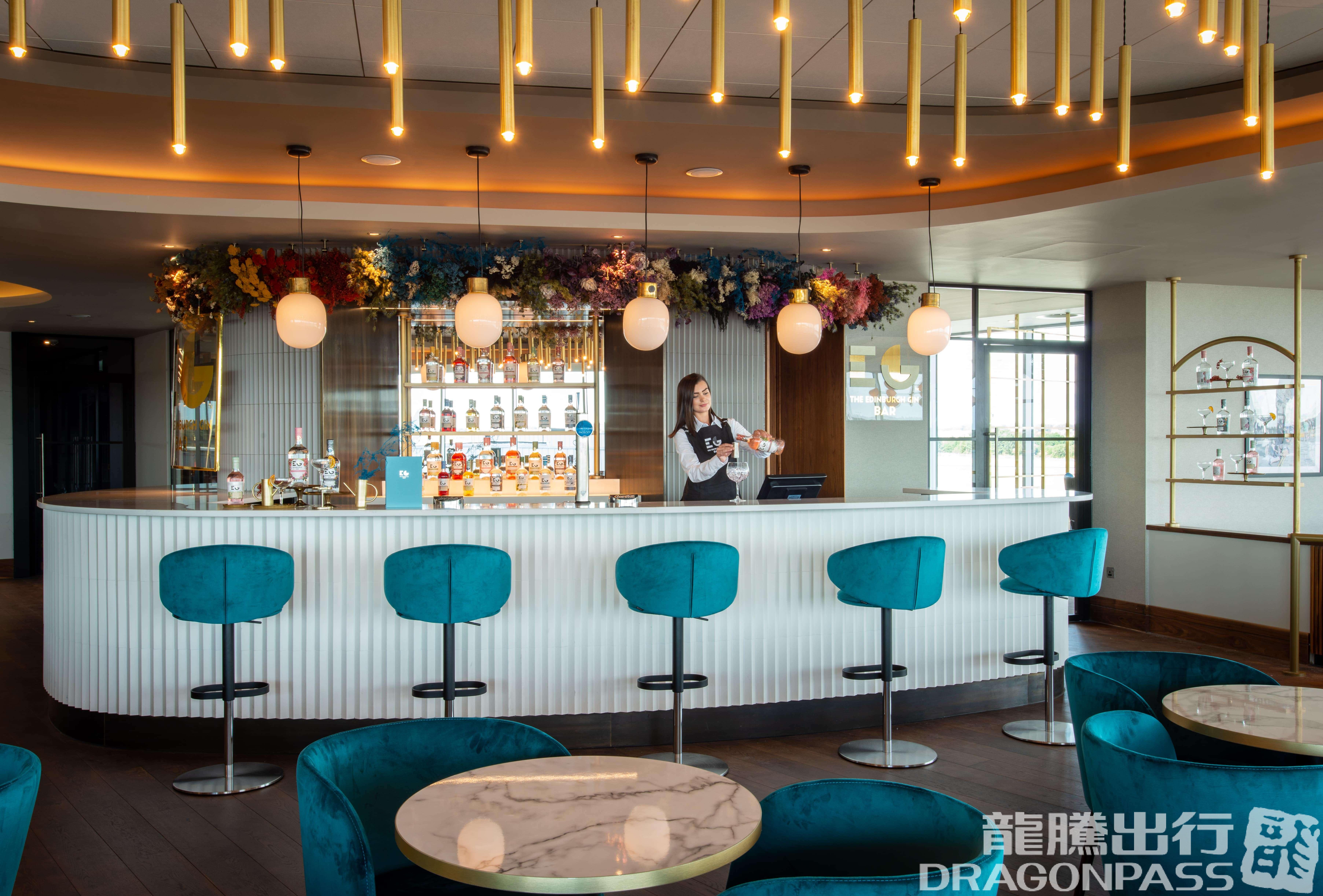 Бизнес-зал Plaza Premium Lounge в аэропорту Эдинбург (EDI)