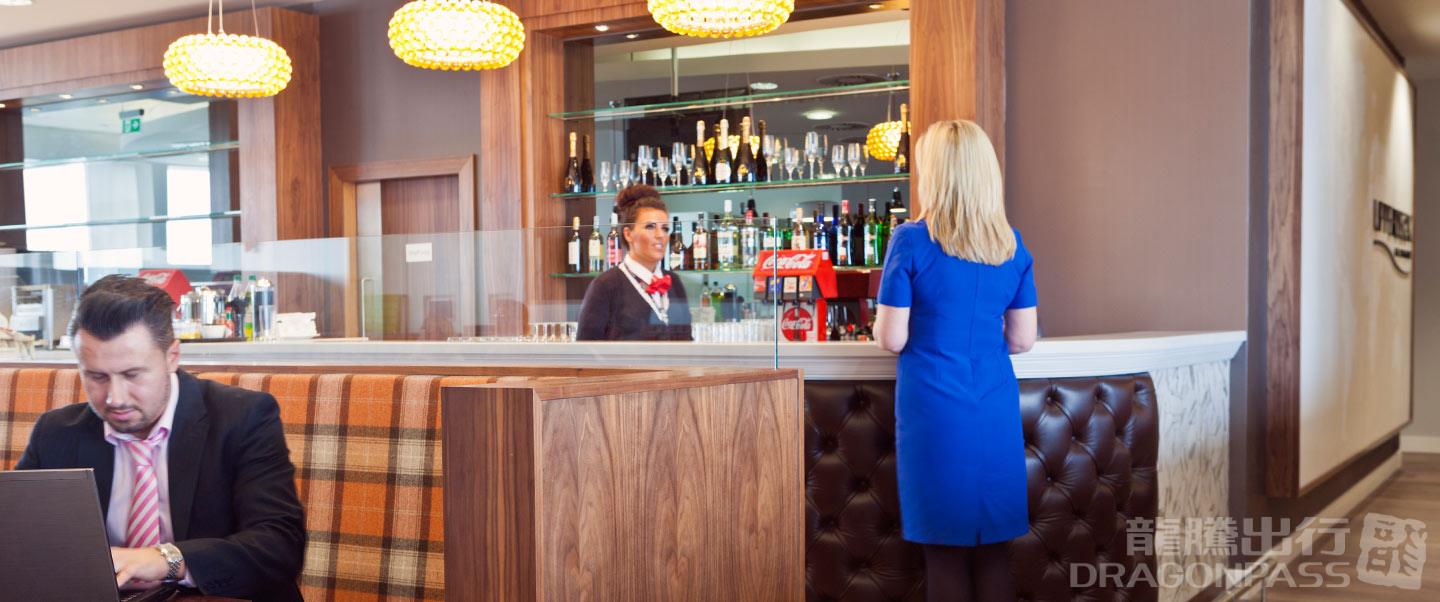 Бизнес-зал UpperDeck Lounge в аэропорту Глазго (GLA)