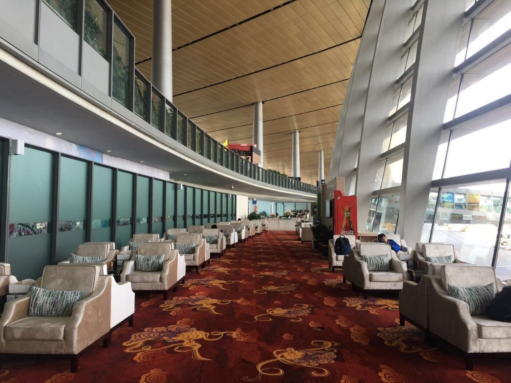 Бизнес-зал First Class Lounge V6 в аэропорту Куньмин Чаншуй (KMG)