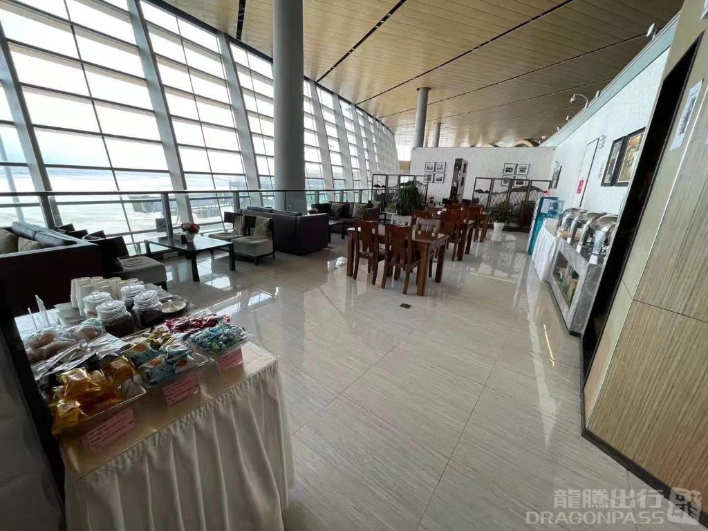 Бизнес-зал First Class Lounge  V17 в аэропорту Куньмин Чаншуй (KMG)