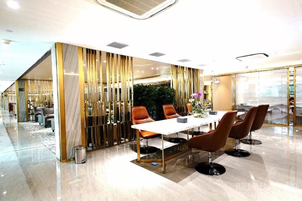 Бизнес-зал Air China First Class Lounge в аэропорту Гуанчжоу Байюнь (CAN)