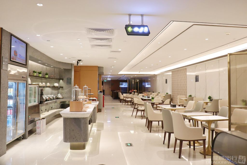 Бизнес-зал Hainan Airlines First Class Lounge в аэропорту Гуанчжоу Байюнь (CAN)