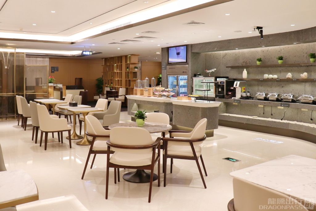 Бизнес-зал Hainan Airlines First Class Lounge в аэропорту Гуанчжоу Байюнь (CAN)
