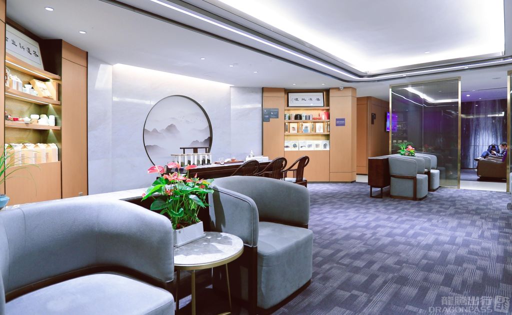 Бизнес-зал Hainan Airlines First Class Lounge в аэропорту Гуанчжоу Байюнь (CAN)