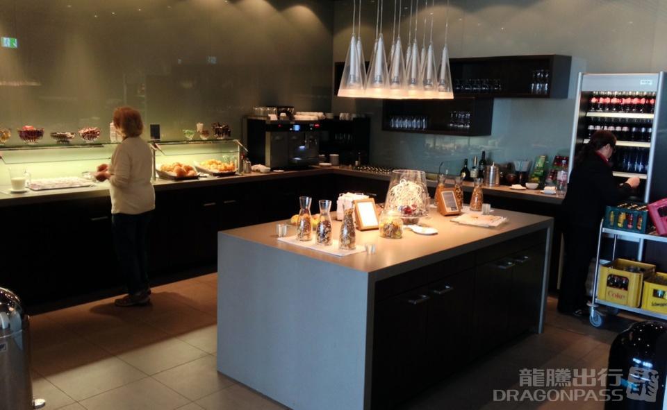 Бизнес-зал Hugo Junkers Lounge в аэропорту Дюссельдорф (DUS)