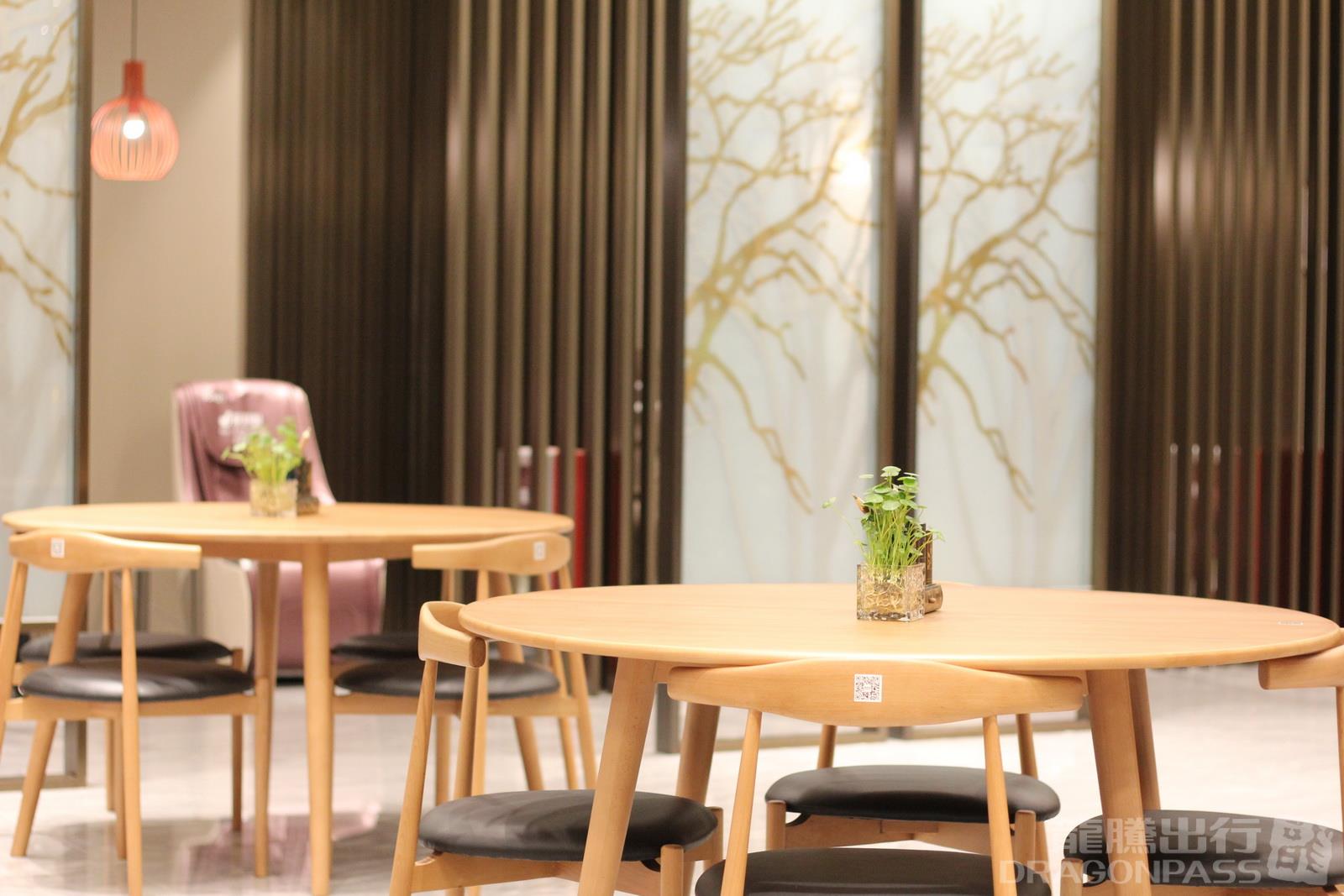 Бизнес-зал Lounge for Airport Pass Members в аэропорту Гуанчжоу Байюнь (CAN)