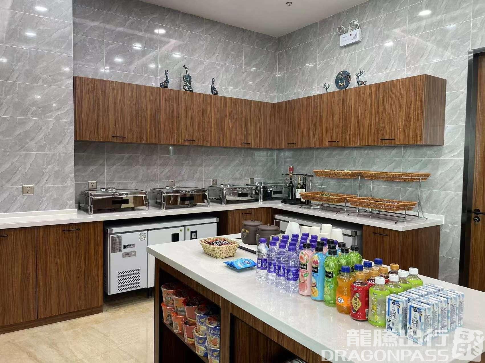 Бизнес-зал International First Class Lounge в аэропорту Таосянь (SHE)