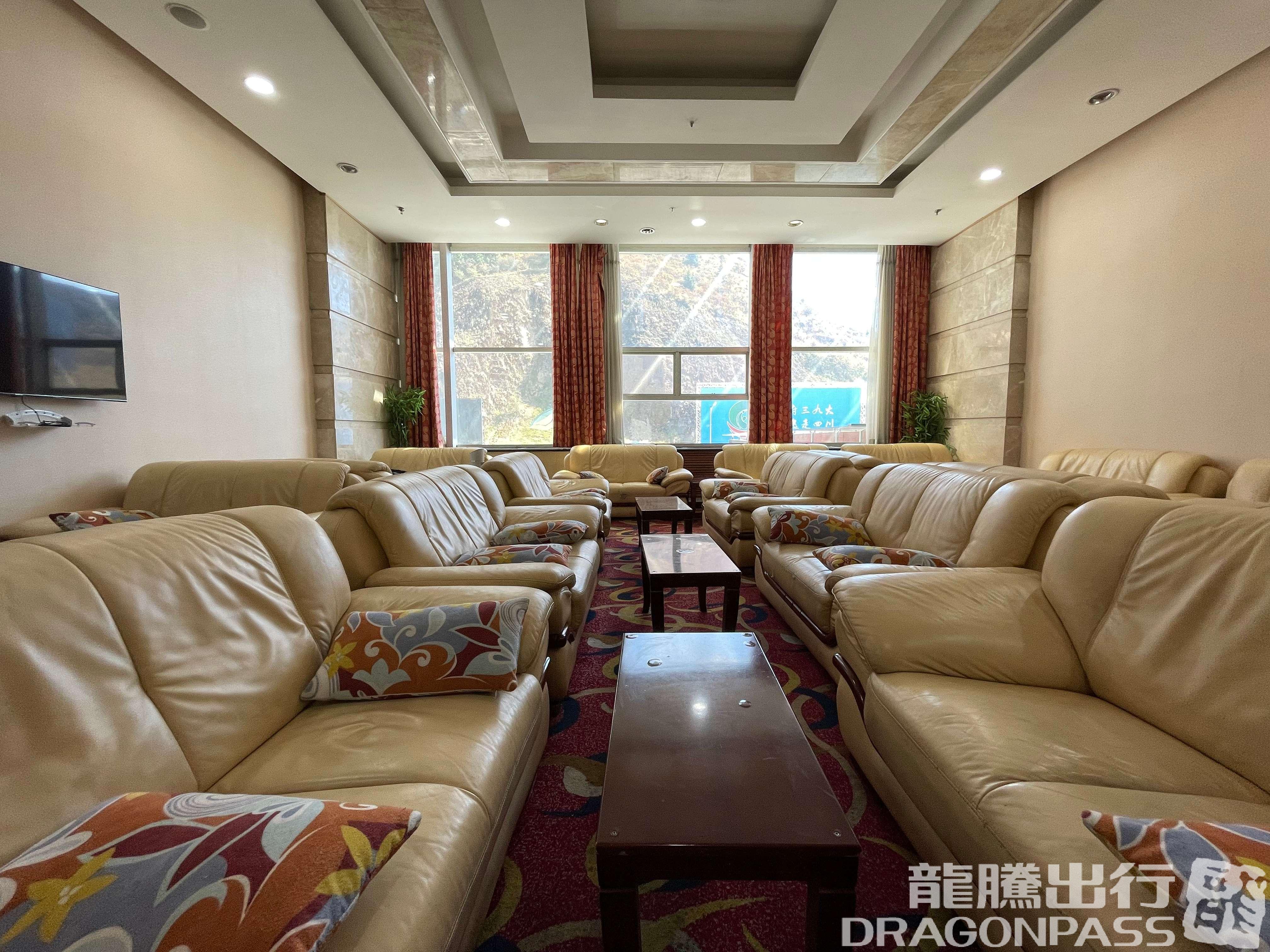 Бизнес-зал Business VIP Lounge в аэропорту Аэропорт Цзючжай Хуанлун (JZH)