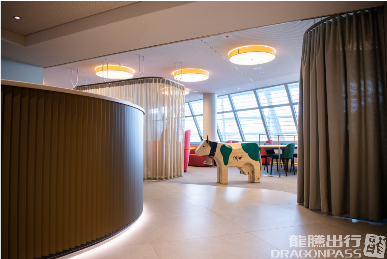 Бизнес-зал Marhaba Lounge в аэропорту Цюрих (ZRH)