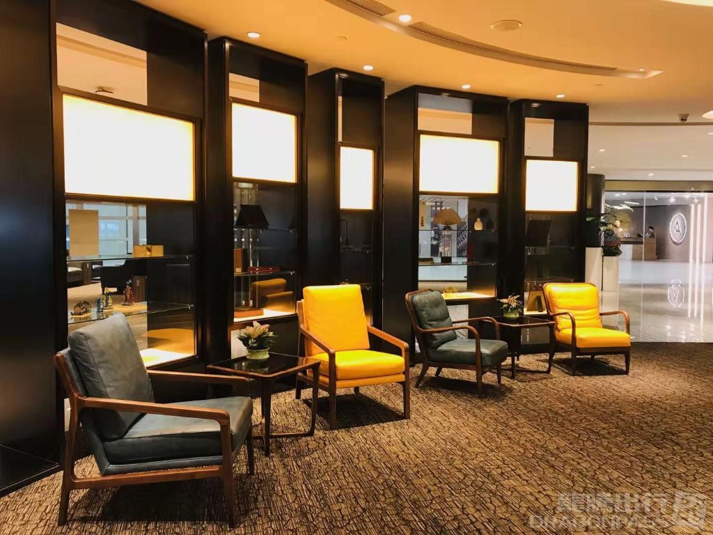 Бизнес-зал Premium Lounge (T2 International) в аэропорту Гуанчжоу Байюнь (CAN)