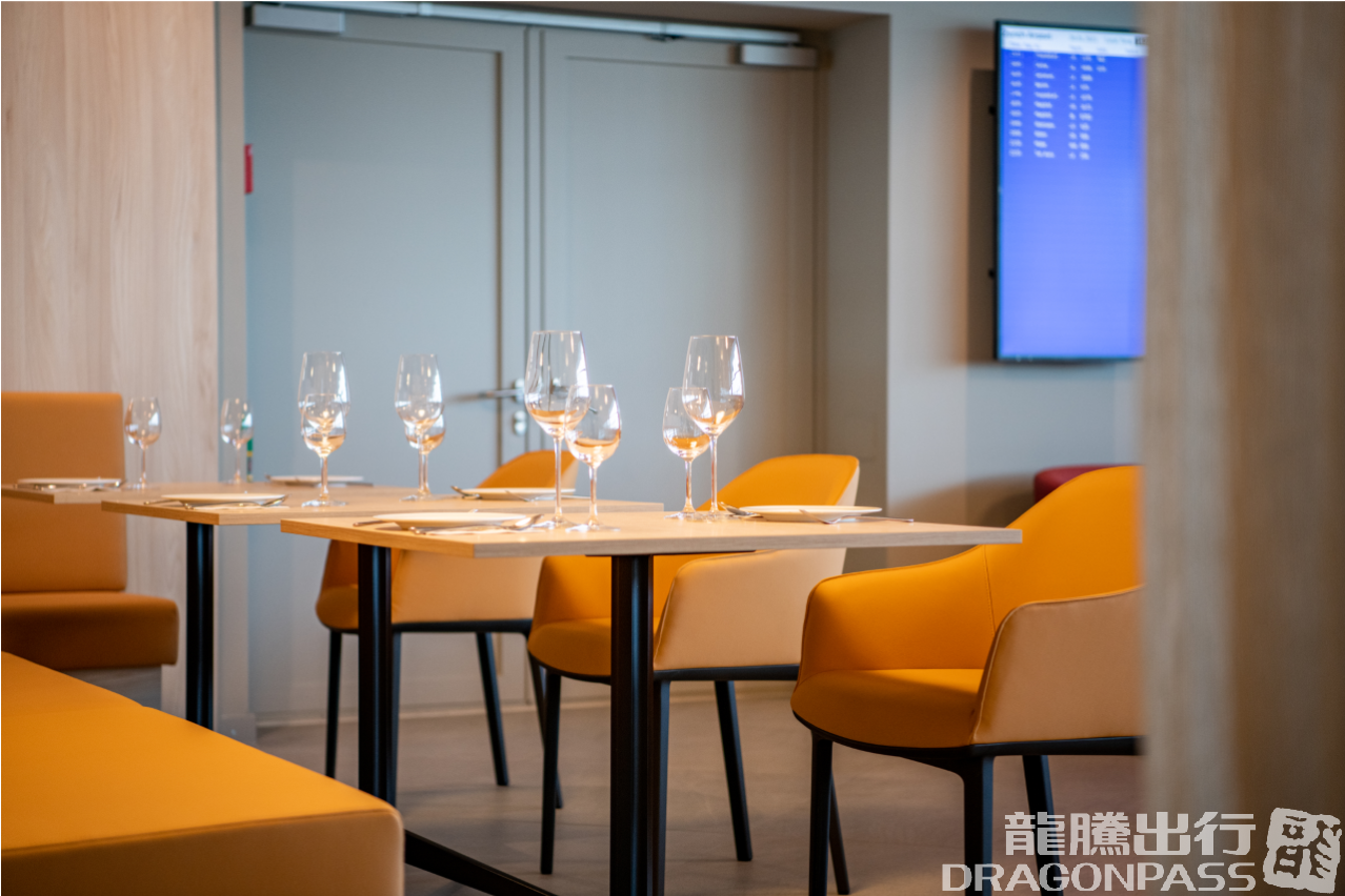 Бизнес-зал Marhaba Lounge в аэропорту Цюрих (ZRH)