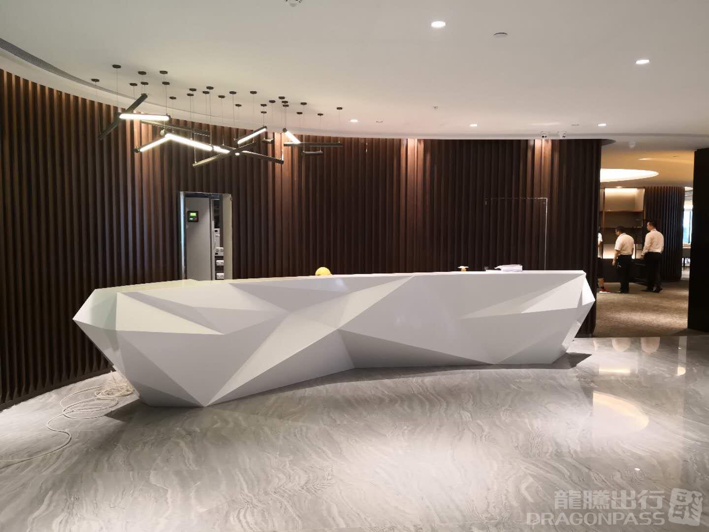 Бизнес-зал Premium Lounge (T2 International) в аэропорту Гуанчжоу Байюнь (CAN)