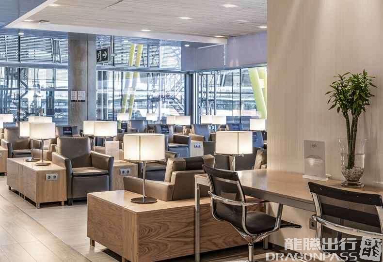 Бизнес-зал Sala VIP Plaza Mayor в аэропорту Барахас (MAD)