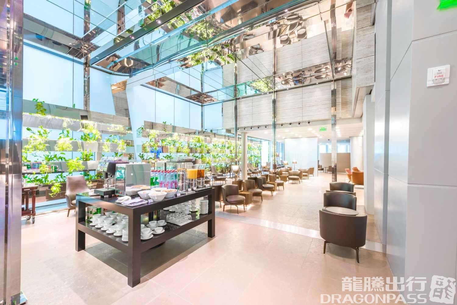 Бизнес-зал Al Maha Lounge - South в аэропорту Хамад (DOH)