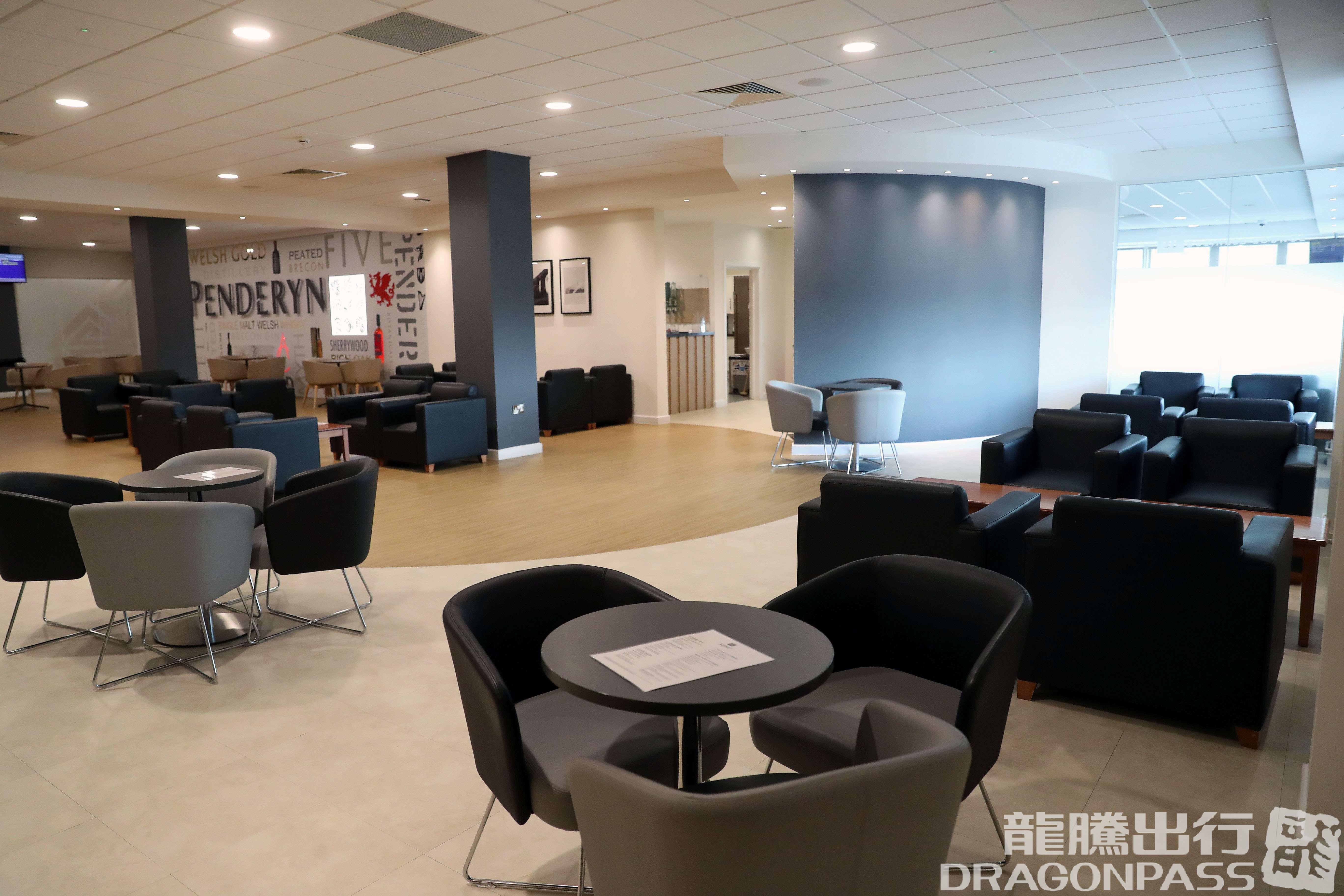 Бизнес-зал 51 Degrees Executive Lounge в аэропорту Кардифф (CWL)