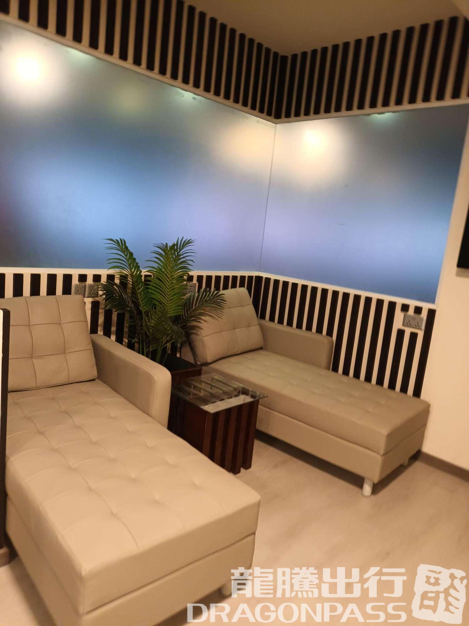 Бизнес-зал Moonimaa Lounge в аэропорту Велана (MLE)