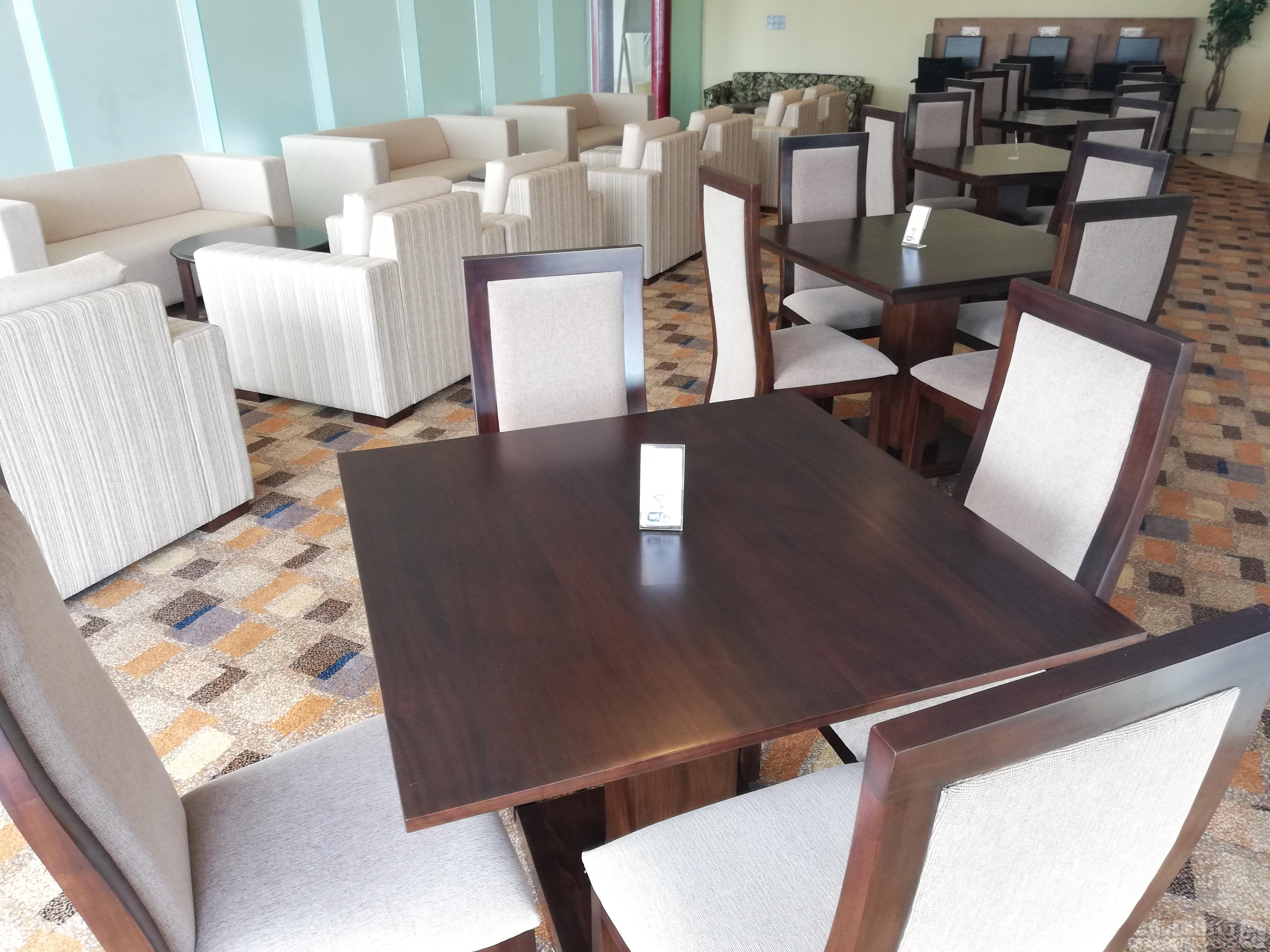 Бизнес-зал Palm Strip Lounge в аэропорту Бандаранаайк (CMB)