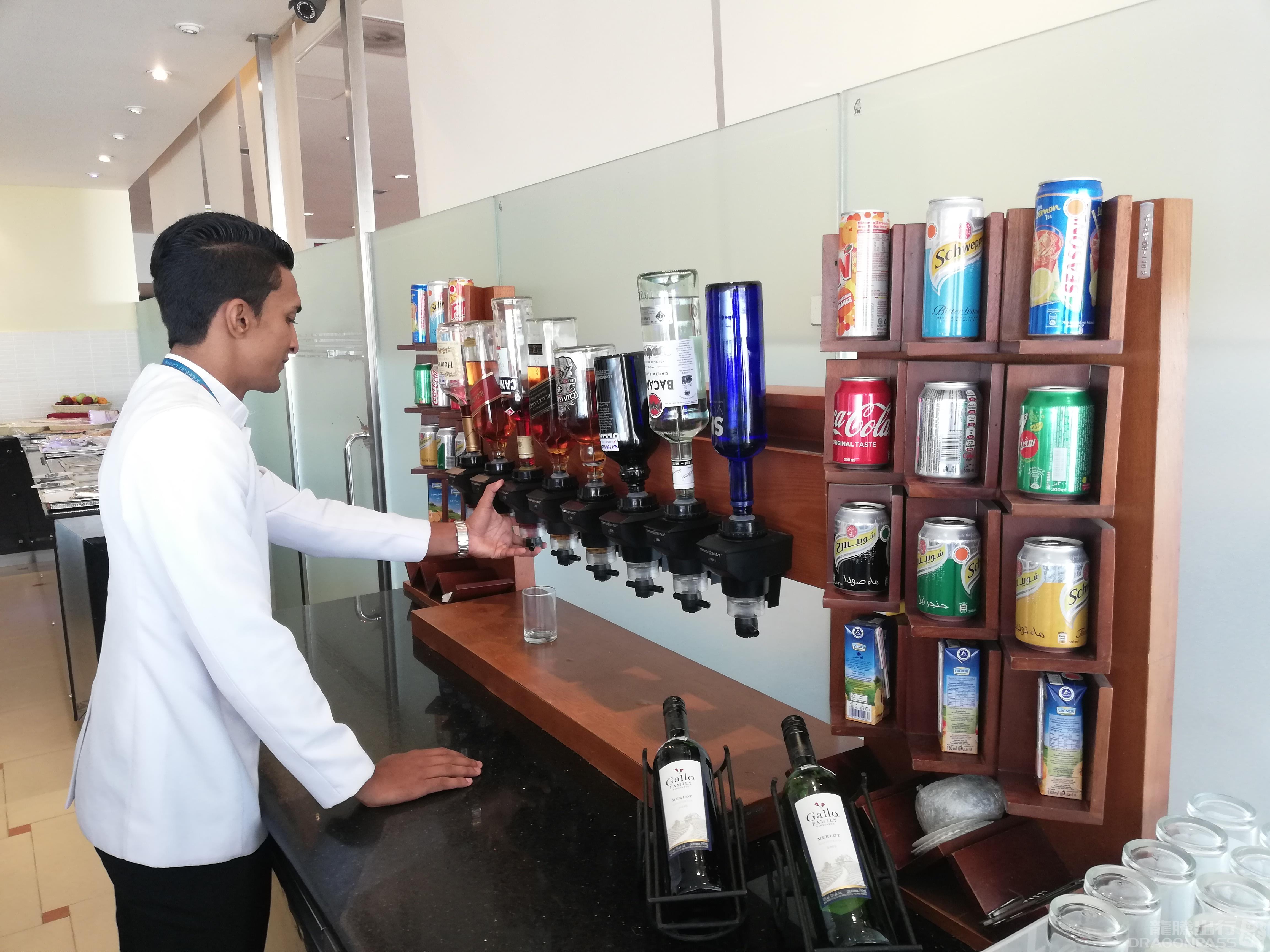 Бизнес-зал Palm Strip Lounge в аэропорту Бандаранаайк (CMB)