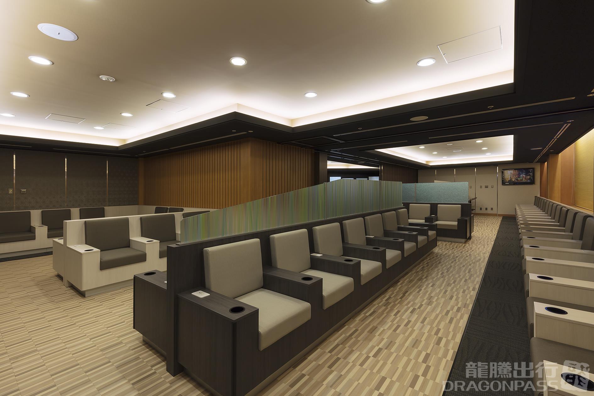 Бизнес-зал IASS Executive Lounge в аэропорту Нарита (NRT)