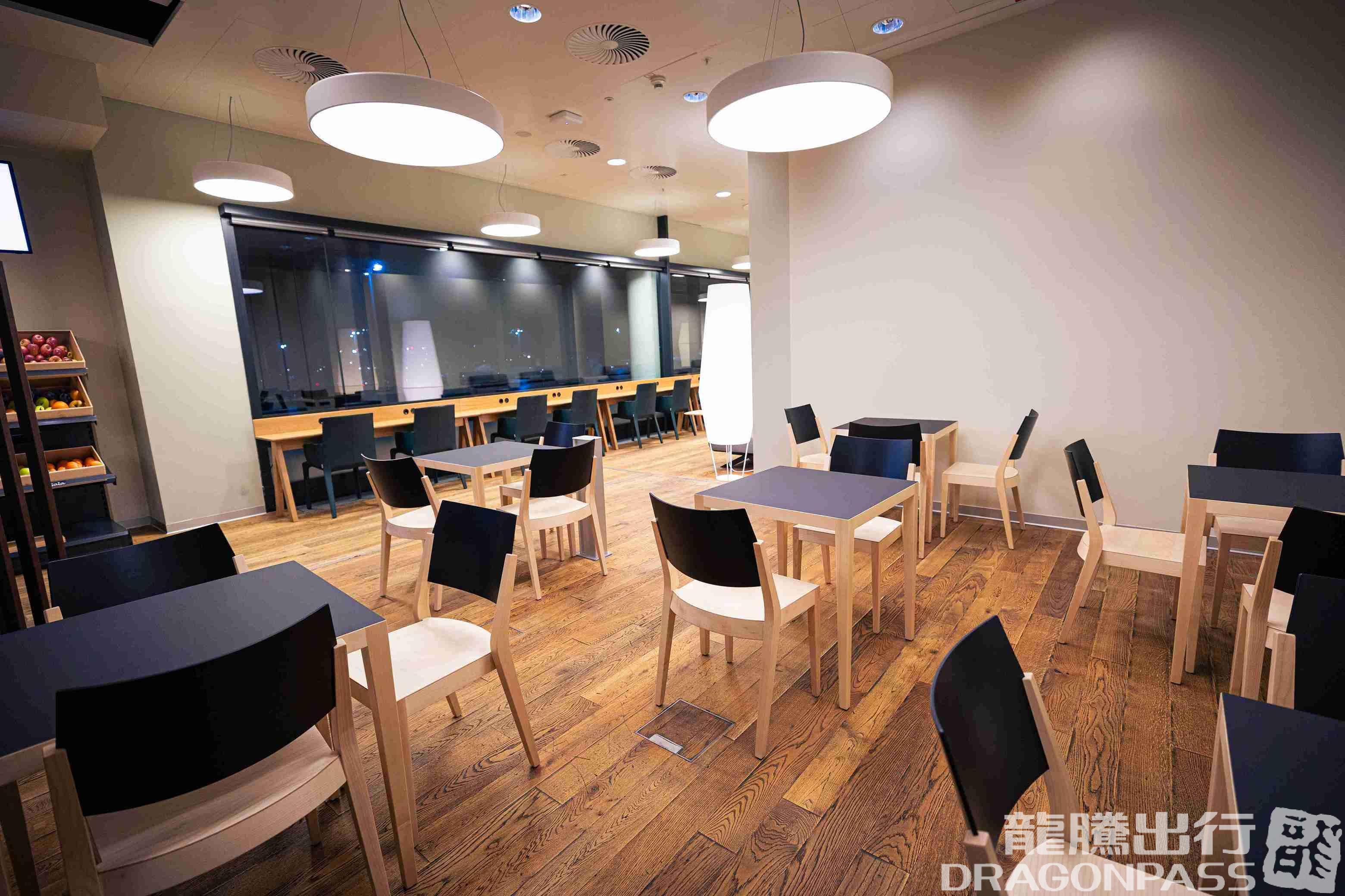 Бизнес-зал Austrian Business Lounge (Schengen) в аэропорту Швехат (VIE)