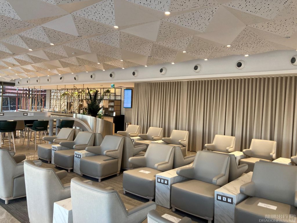 Бизнес-зал Plaza Premium Lounge в аэропорту Сабиха Гёкчен (SAW)