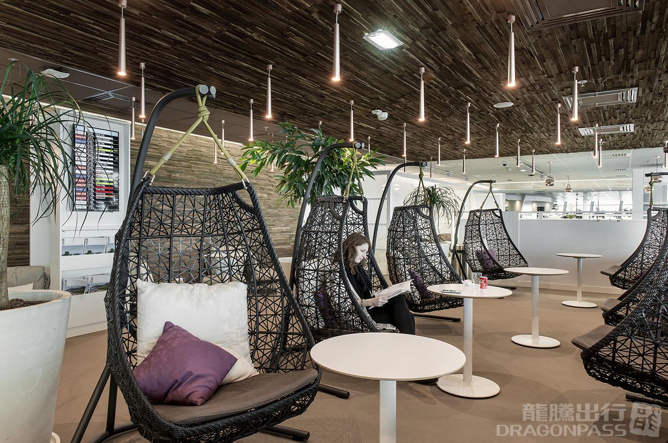 Бизнес-зал The Infinity Lounge в аэропорту Кот д'Азур (NCE)