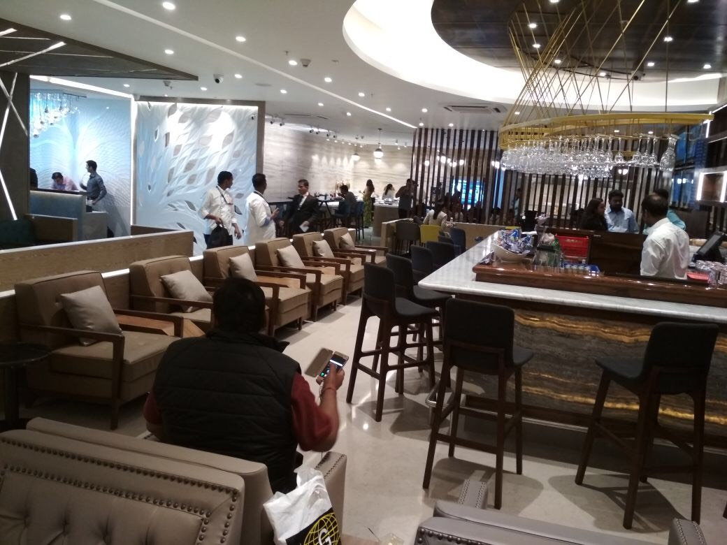 Бизнес-зал Adani Lounge в аэропорту Чатрапати Шиваджи (BOM)