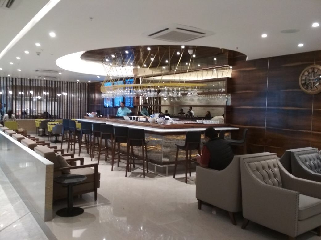 Бизнес-зал Adani Lounge в аэропорту Чатрапати Шиваджи (BOM)