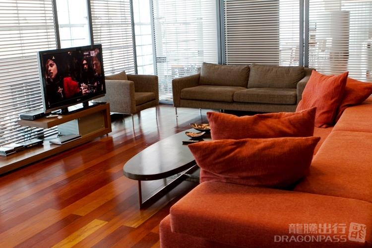 Бизнес-зал Converse Bank Business Lounge (T2) в аэропорту Звартноц (EVN)