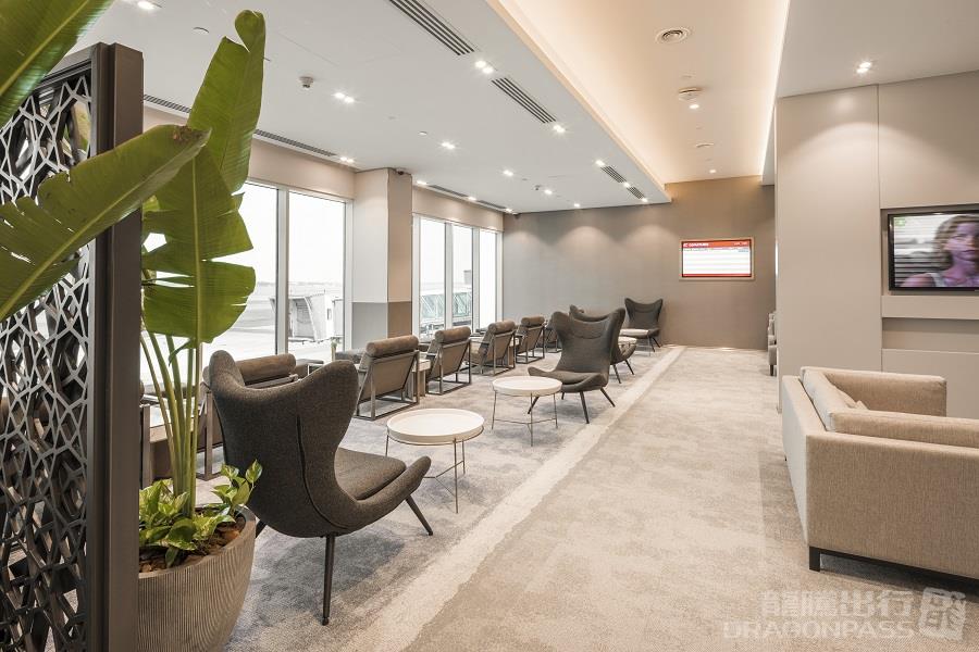 Бизнес-зал The Lounge в аэропорту Шарджа (SHJ)