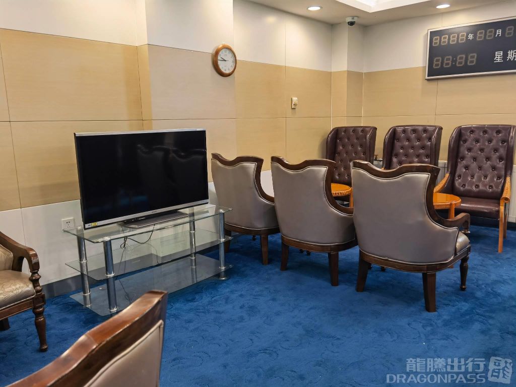 Бизнес-зал International First Class Lounge в аэропорту Лунцзя (CGQ)