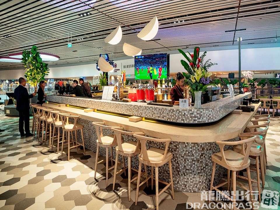 Бизнес-зал Blossom - Sats & Plaza Pemium Lounge в аэропорту Чанги (SIN)