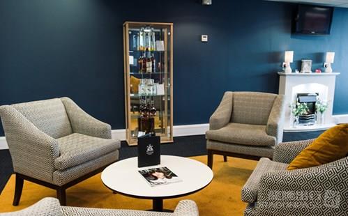 Бизнес-зал The Spitfire Lounge в аэропорту Саутгемптон (SOU)