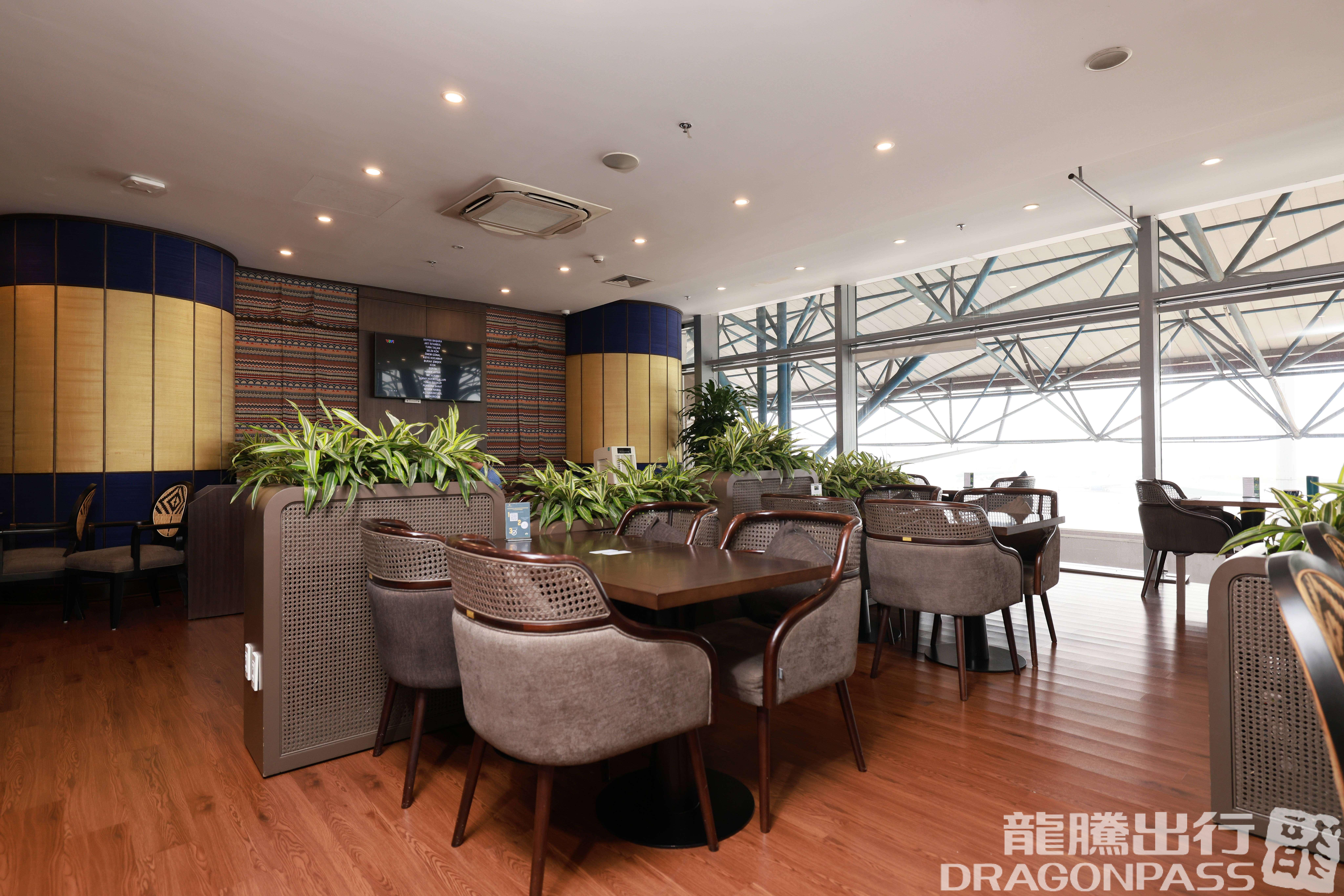 Бизнес-зал Song Hong Premium Lounge в аэропорту Нойбай (HAN)