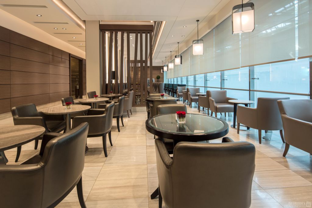 Бизнес-зал Ahlan Business Class Lounge (Concourse D) в аэропорту Дубай (DXB)