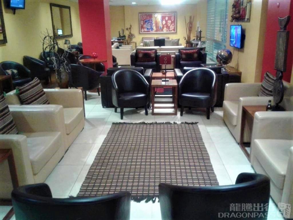 Бизнес-зал Pall Lounge в аэропорту Кватро де Феверейро (LAD)