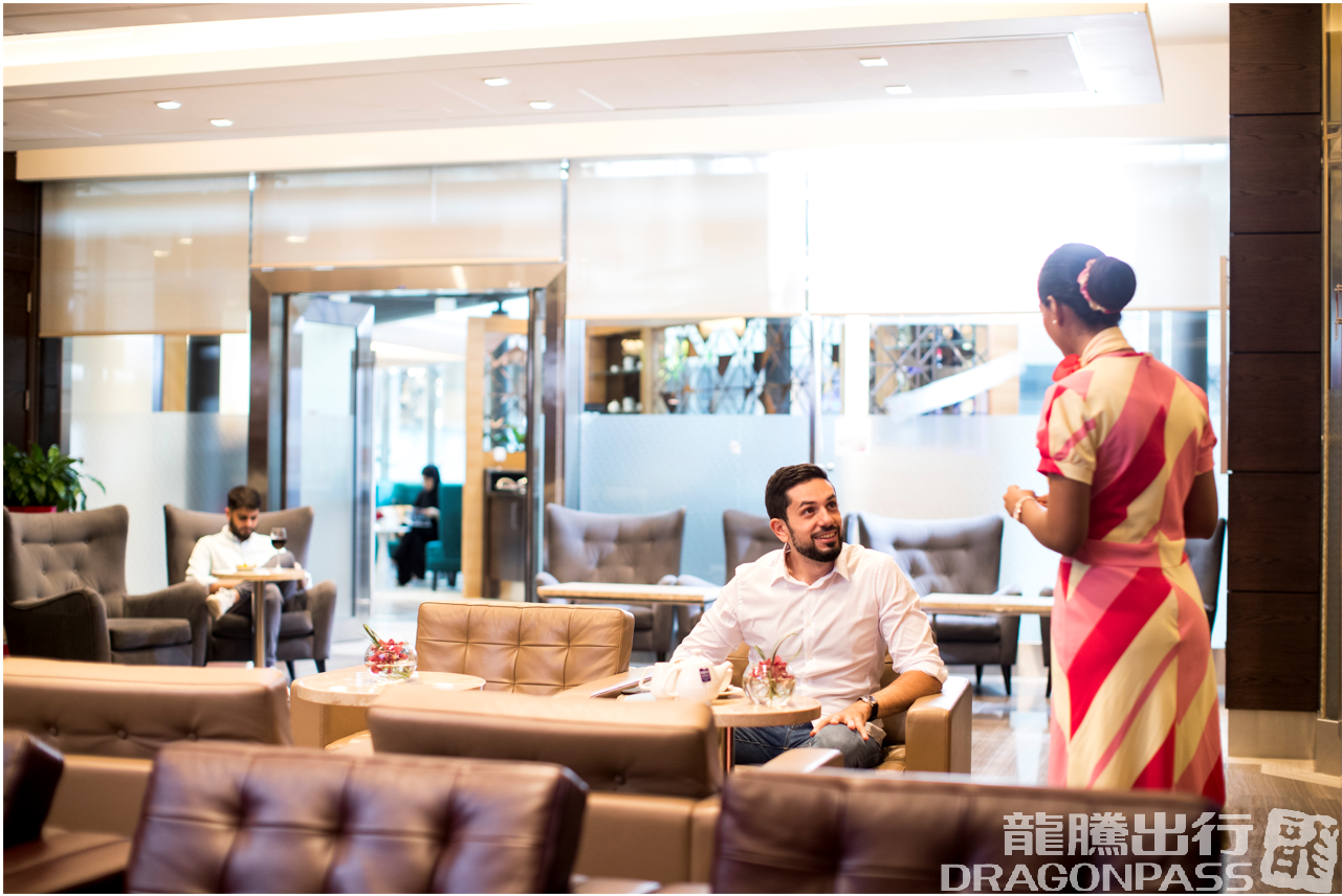 Бизнес-зал Marhaba Lounge (Concourse D) в аэропорту Дубай (DXB)