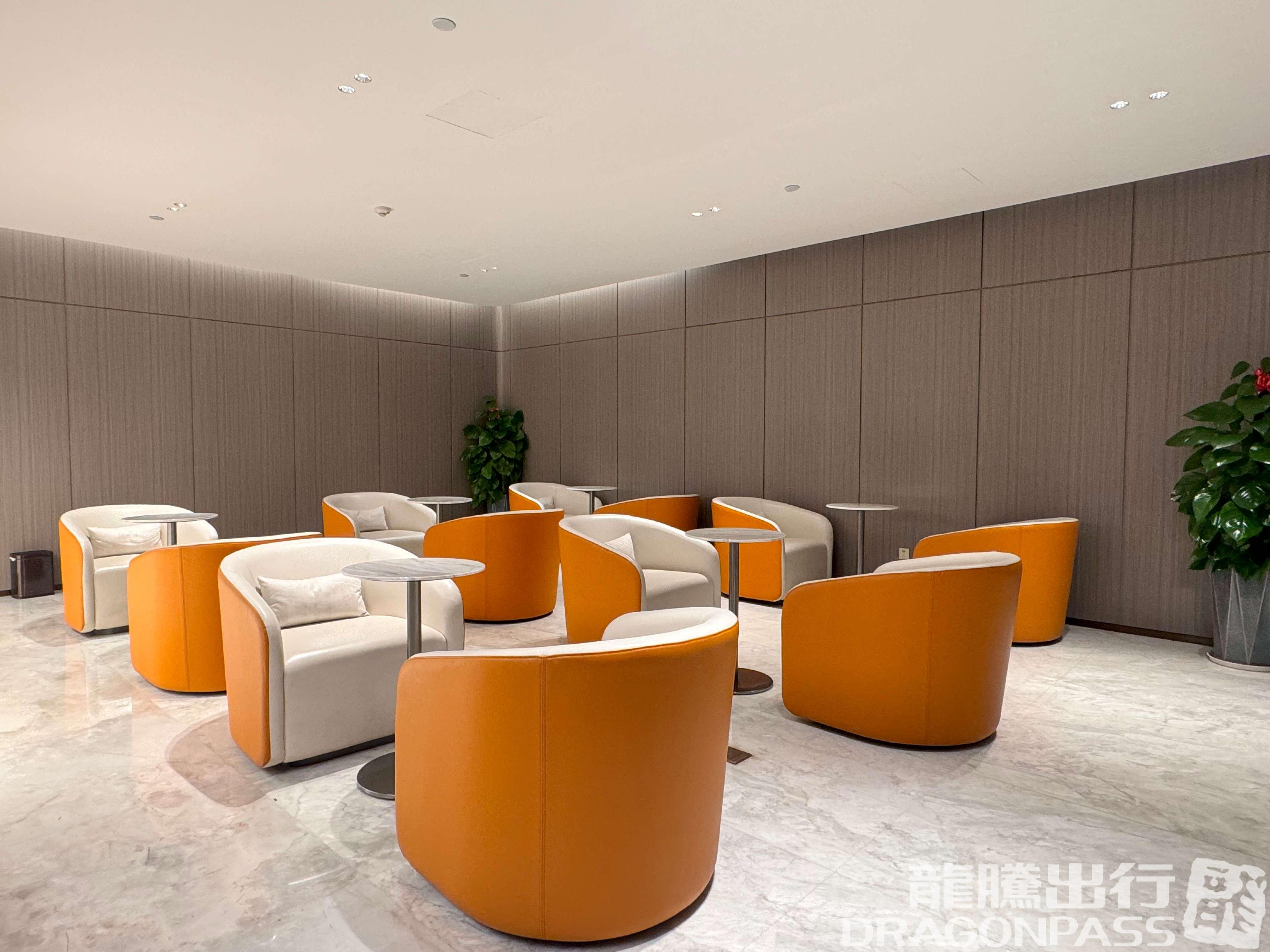 Бизнес-зал Business Lounge 3 (T2 - Intl) в аэропорту Хайкоу Мэйлань (HAK)