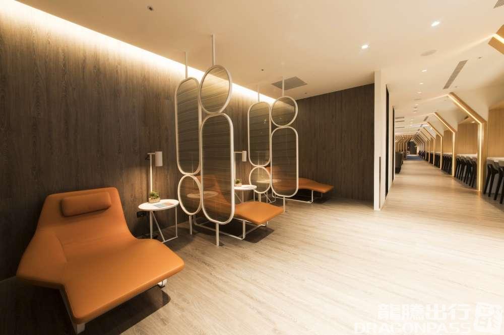 Бизнес-зал Oriental Club Lounge в аэропорту Тайвань-Таоюань (TPE)