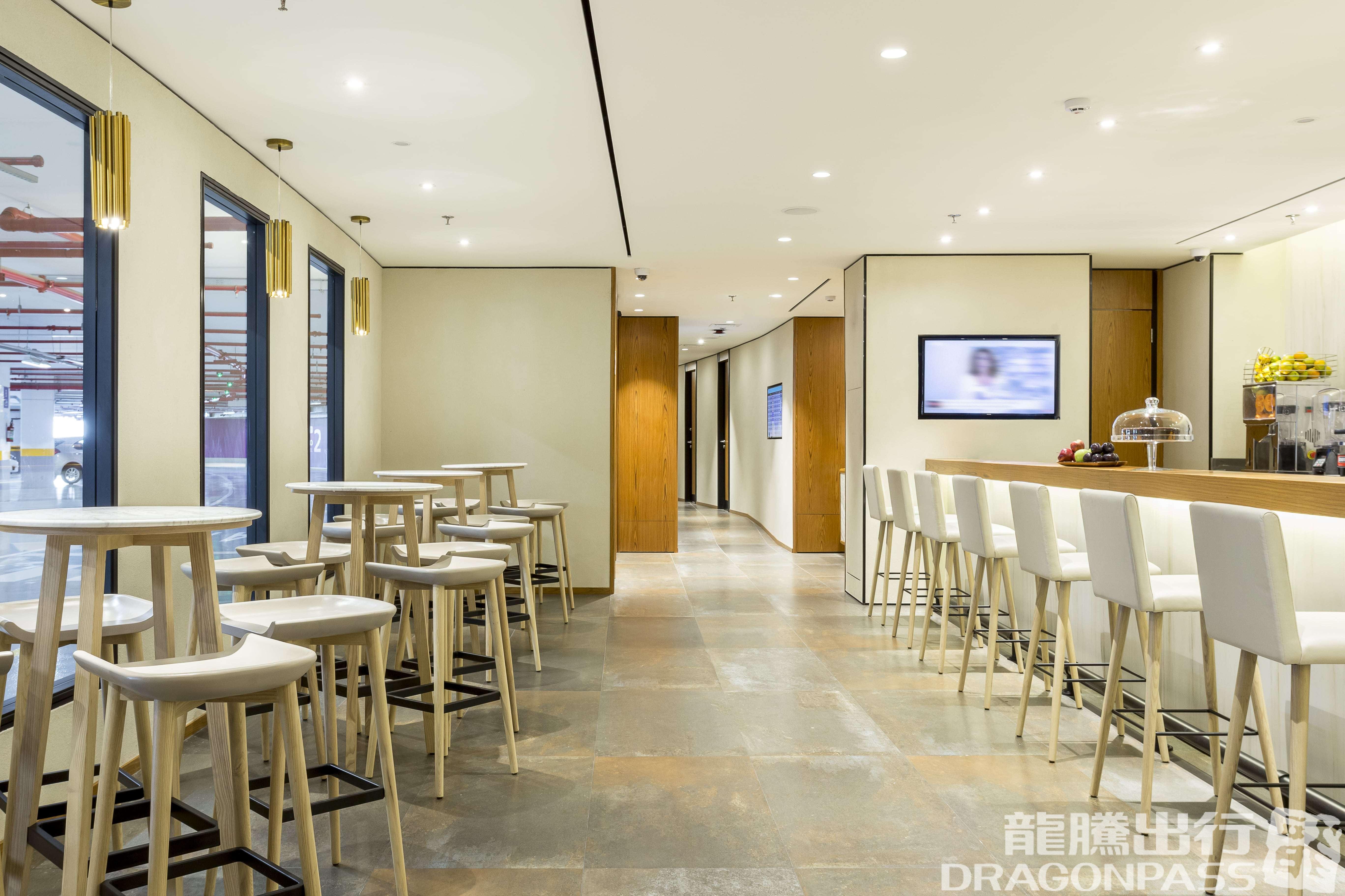 Бизнес-зал Plaza Premium Lounge (Arrivals) в аэропорту Галеан (GIG)