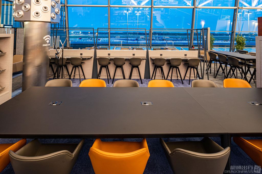 Бизнес-зал Airport Lounge в аэропорту Гамбург (HAM)