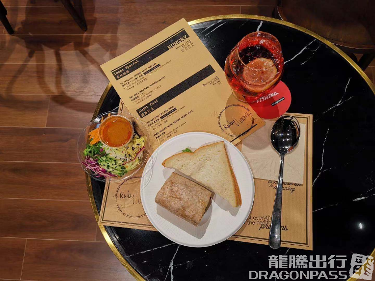 Бизнес-зал RUBY Lounge в аэропорту Шоуду (PEK)