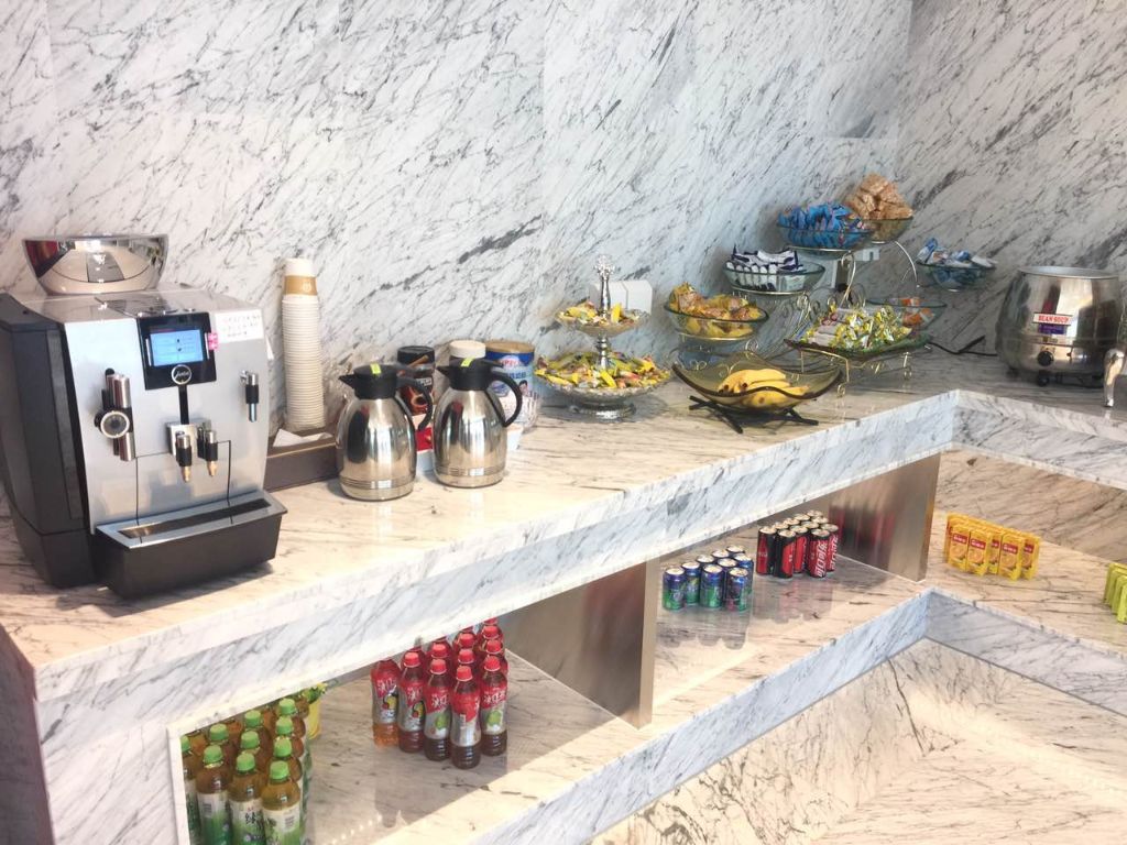 Бизнес-зал First Class Lounge No.6 в аэропорту Ухань-Тяньхэ (WUH)