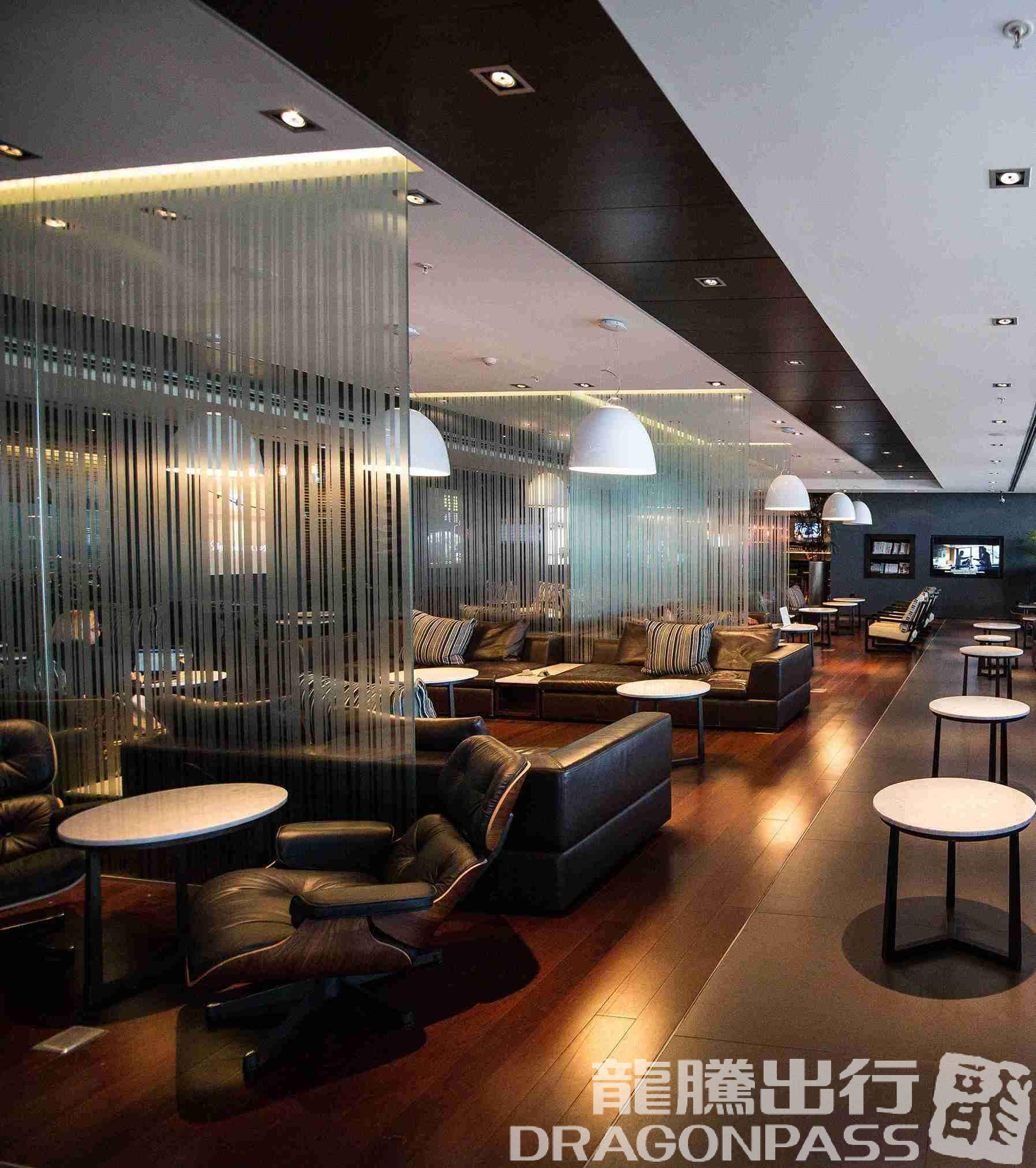 Бизнес-зал Aeropuertos VIP Club в аэропорту Интернасьональ де Карраско (MVD)